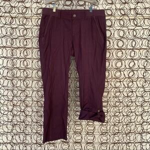 Women’s Kuhl Jade Pants size 10 Short - merlot wine roll up pants
